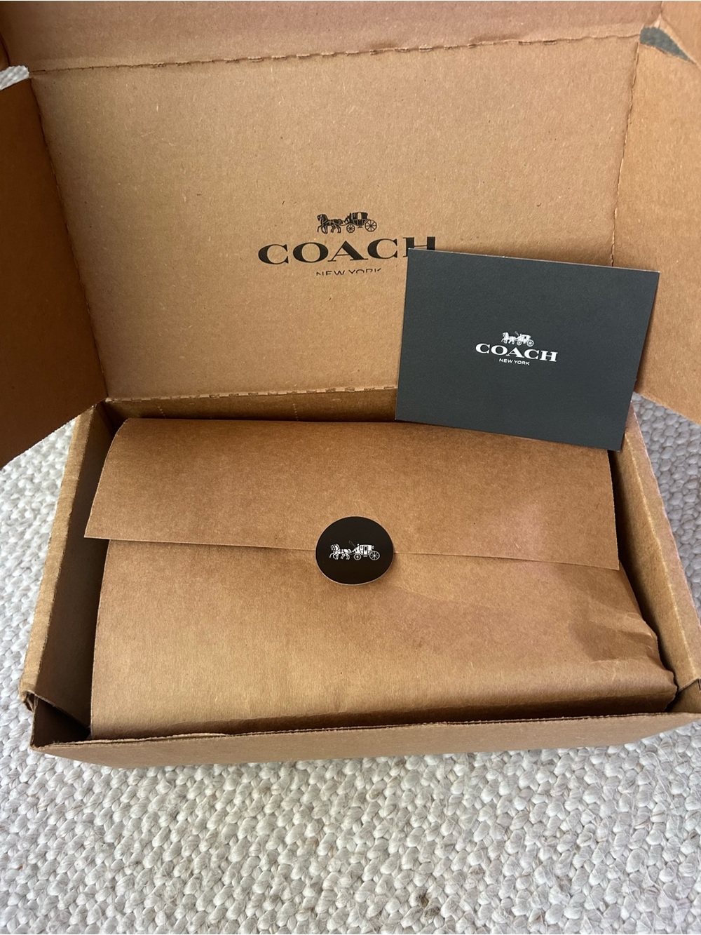 COACH Classic Black Leather Shoulder Bag - Picture 11 of 11